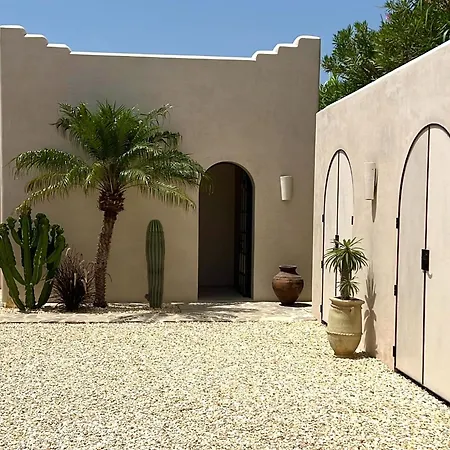 شاليه Luxury Front Boutique Hideaway With Pool - Casita Mas Tranquila كونيل ذي لا فرونتيرا