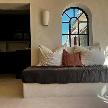 Domek alpejski Luxury Front Boutique Hideaway With Pool - Casita Mas Tranquila *